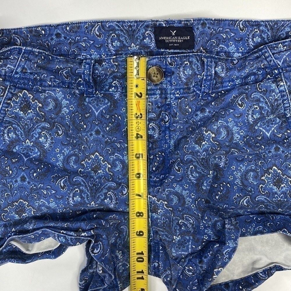 American Eagle Blue Paisley Stretch Shortie Shorts Size 14 - Picture 6 of 7
